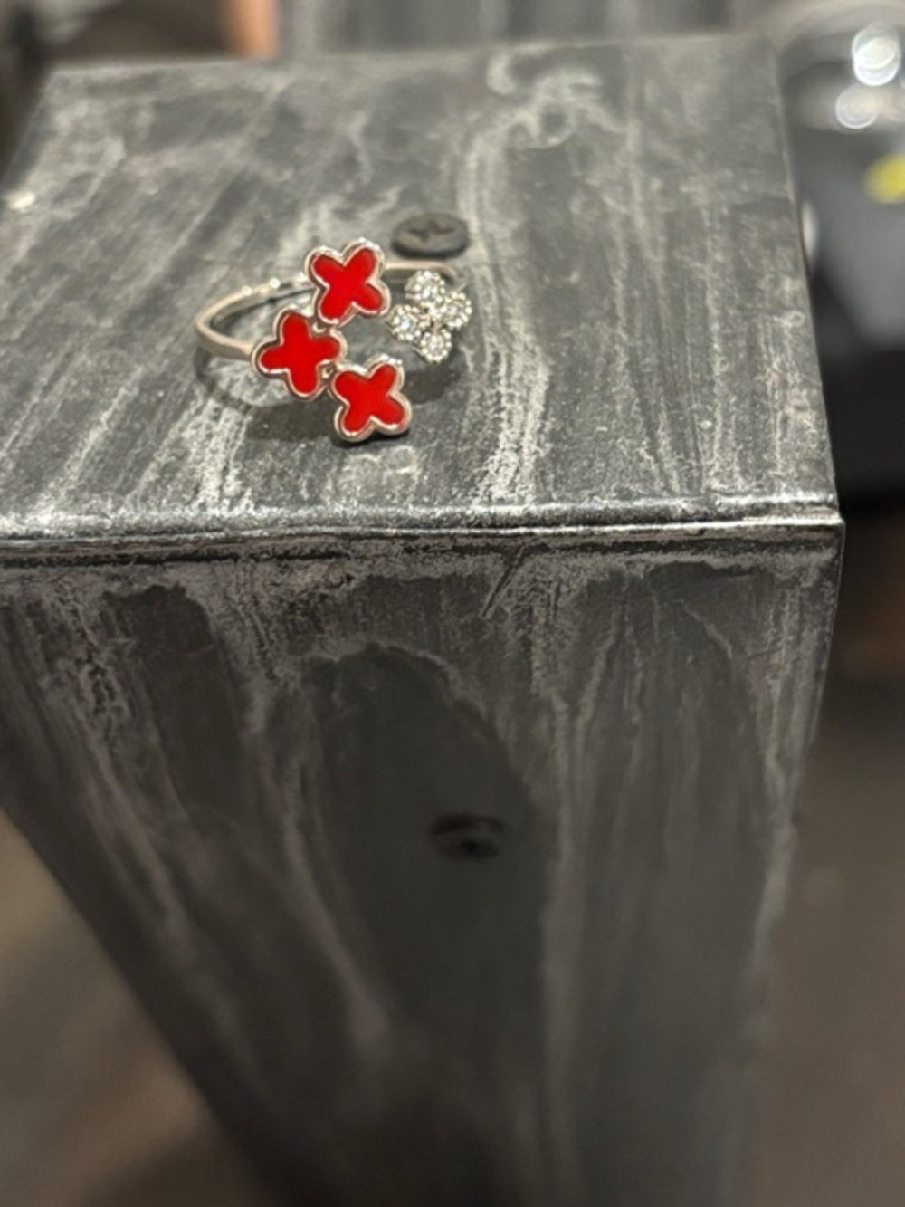 Red Clover Accent Ring with Silver Band